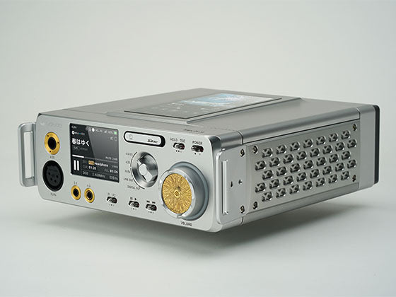 早い者勝ち！Lotoo PAW GOLD TOUCH TITANIUM 韓国 Lotoo、チタン筐体の限定DAP「PAW Gold TOUCH Titanium」。55万円 - AV